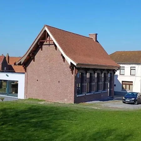 Charming In Roisin, 400 M² With Terrace Meaurain