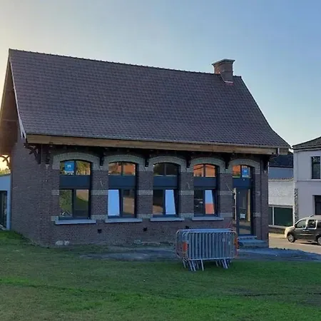 Chalet Charming Chalet In Roisin, 400 M² With Terrace Meaurain