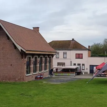 Chalet Charming Chalet In Roisin, 400 M² With Terrace *