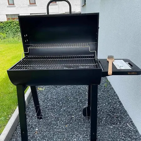 Chalet Charming Chalet In Roisin, 400 M² With Terrace