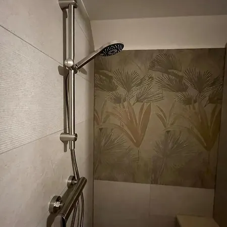 Charming Chalet In Roisin, 400 M² With Terrace *