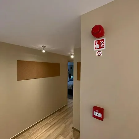 Chalet Charming Chalet In Roisin, 400 M² With Terrace *