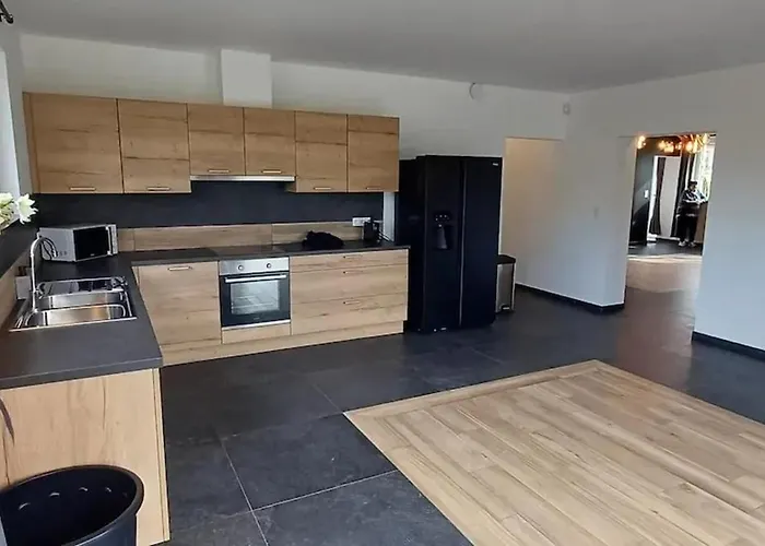 Charming In Roisin, 400 M² With Terrace *