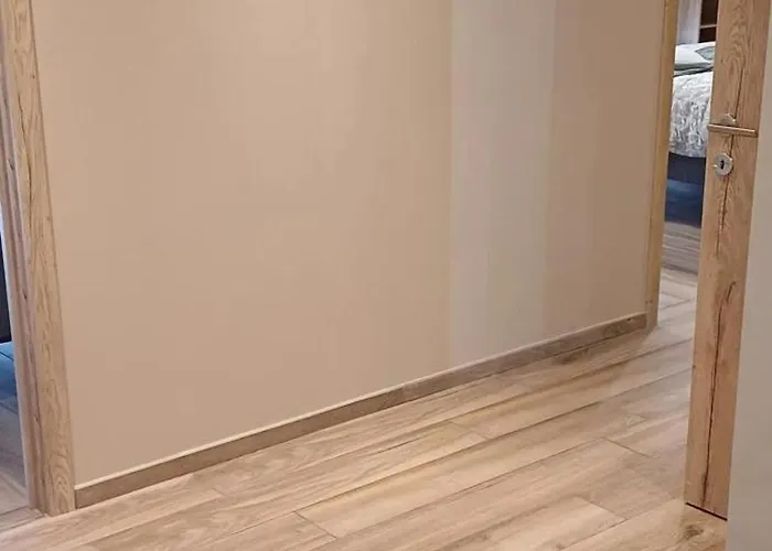 Charming In Roisin, 400 M² With Terrace