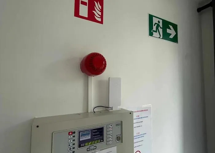 Chalet Charming In Roisin, 400 M² With Terrace *