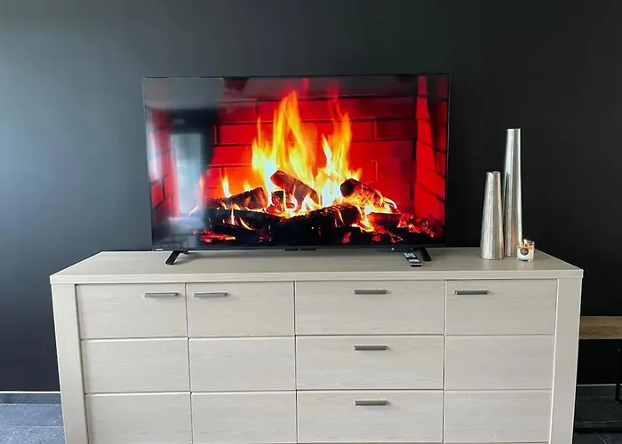 Charming In Roisin, 400 M² With Terrace Chalet