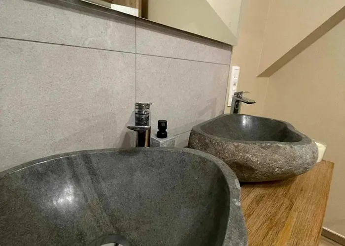 Chalet Charming In Roisin, 400 M² With Terrace