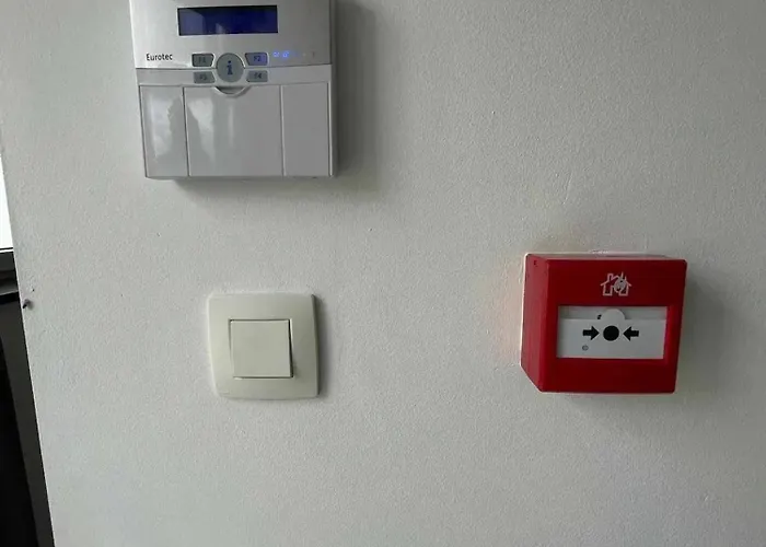 Charming In Roisin, 400 M² With Terrace * Meaurain